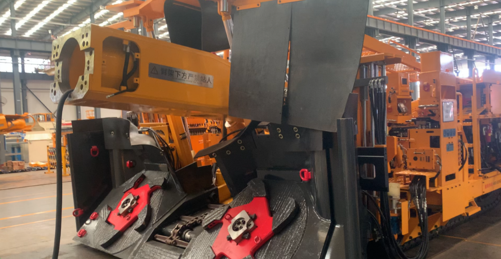 中国铁建应用案例：掘锚一体机油液在线监测 提升设备效率与安全 图1