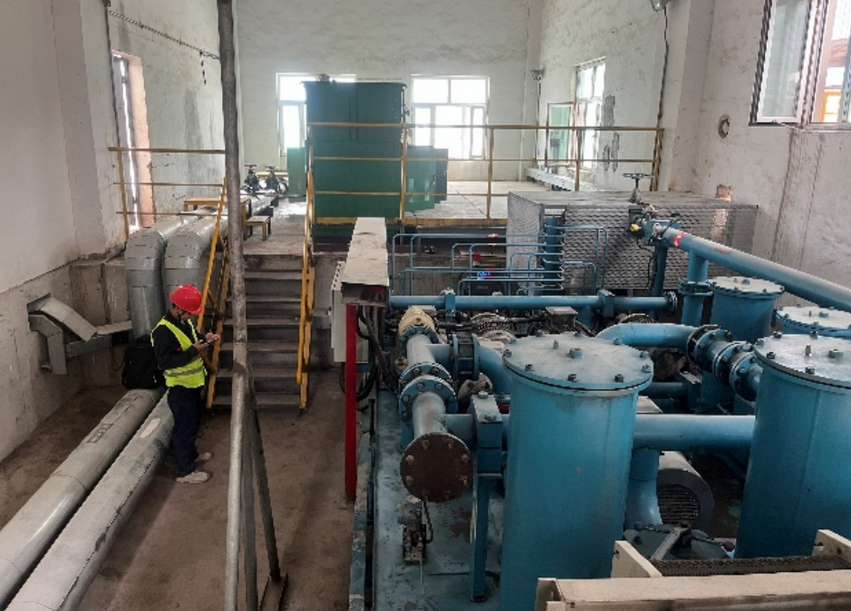 新疆中材应用案例：生料立磨主减速机齿轮油在线监测预警 图2