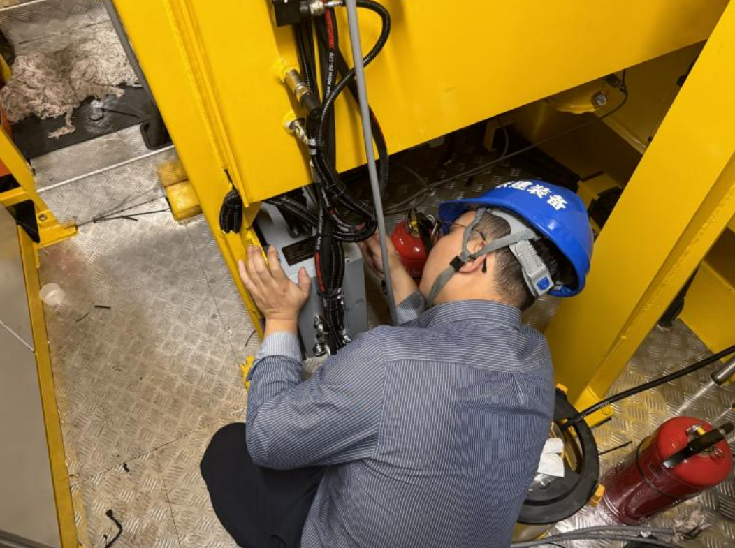 铁路工程行业应用案例：压轨列车智能在线油液监测与数据化管理 图4